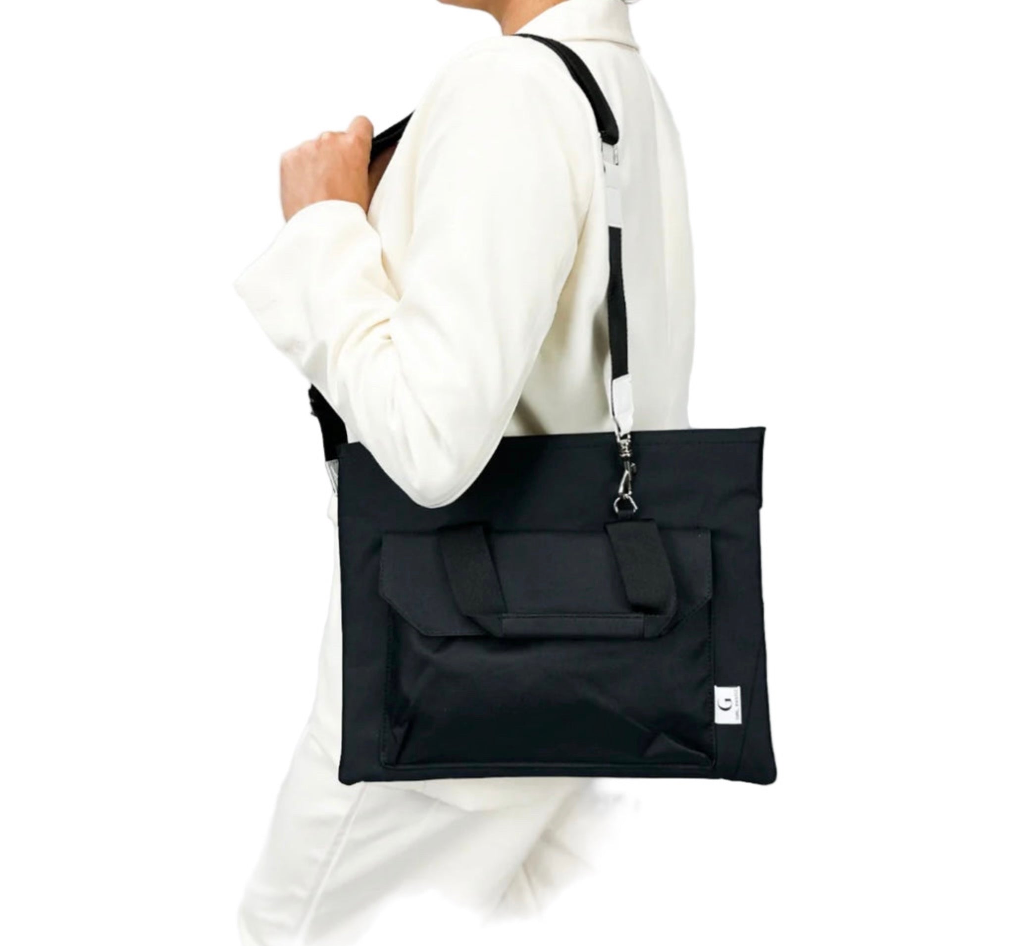 The Monochrome Messenger